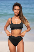 Lade das Bild in den Galerie-Viewer, Geripptes Bralette mit U-Ausschnitt &amp; High Waist Bikini-Set
