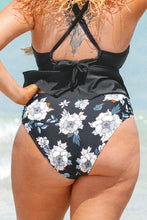 Lade das Bild in den Galerie-Viewer, Seitlich geraffte High waist Bikinihose in gro?en Gr??en
