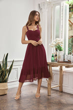 Lade das Bild in den Galerie-Viewer, A-Form Slip Kleid mit V-Ausschnitt in Rot
