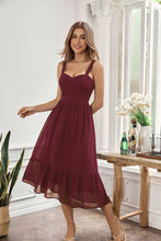 Lade das Bild in den Galerie-Viewer, A-Form Slip Kleid mit V-Ausschnitt in Rot
