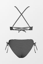 Lade das Bild in den Galerie-Viewer, Gestreiftes Schn¨¹r-Bralette &amp; gerafftes Hipster Bikini-Set
