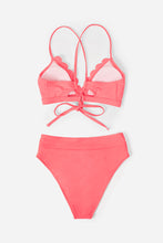 Lade das Bild in den Galerie-Viewer, Scalloped-Bralette-Bikinioberteil und Bikinihose mit High waist
